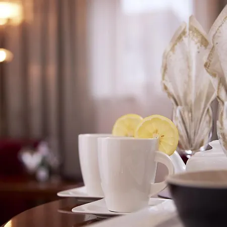 Apartmanhotel Maximilian 4*