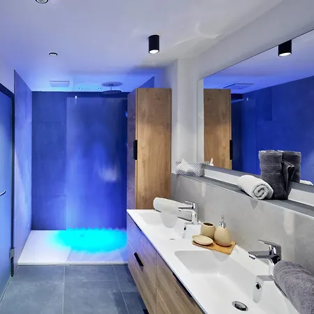 Maximilian Aparthotel