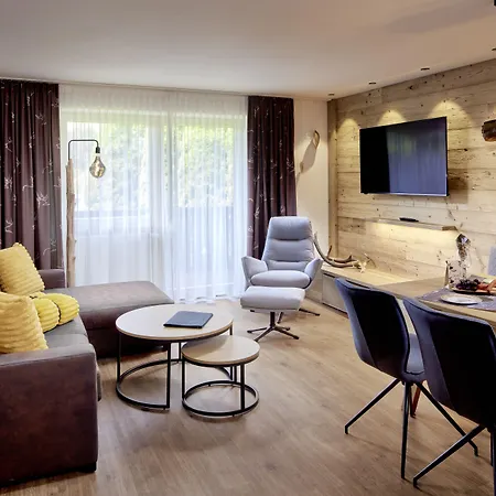 Aparthotel Maximilian 4*