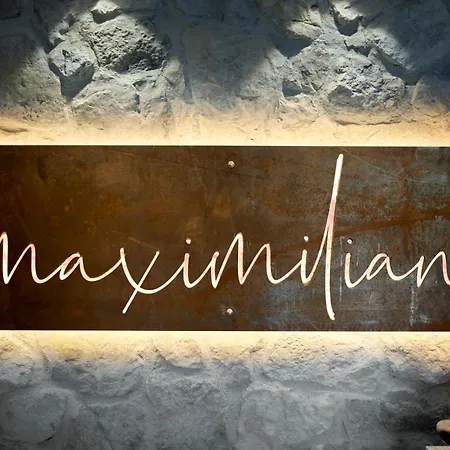 Maximilian Aparthotel