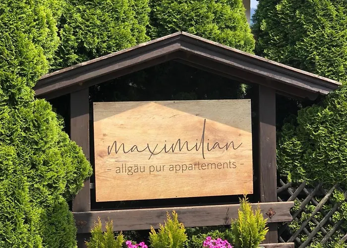 Aparthotel Maximilian 4*